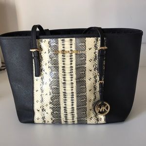 Auth. Michael Kors snakeskin tote